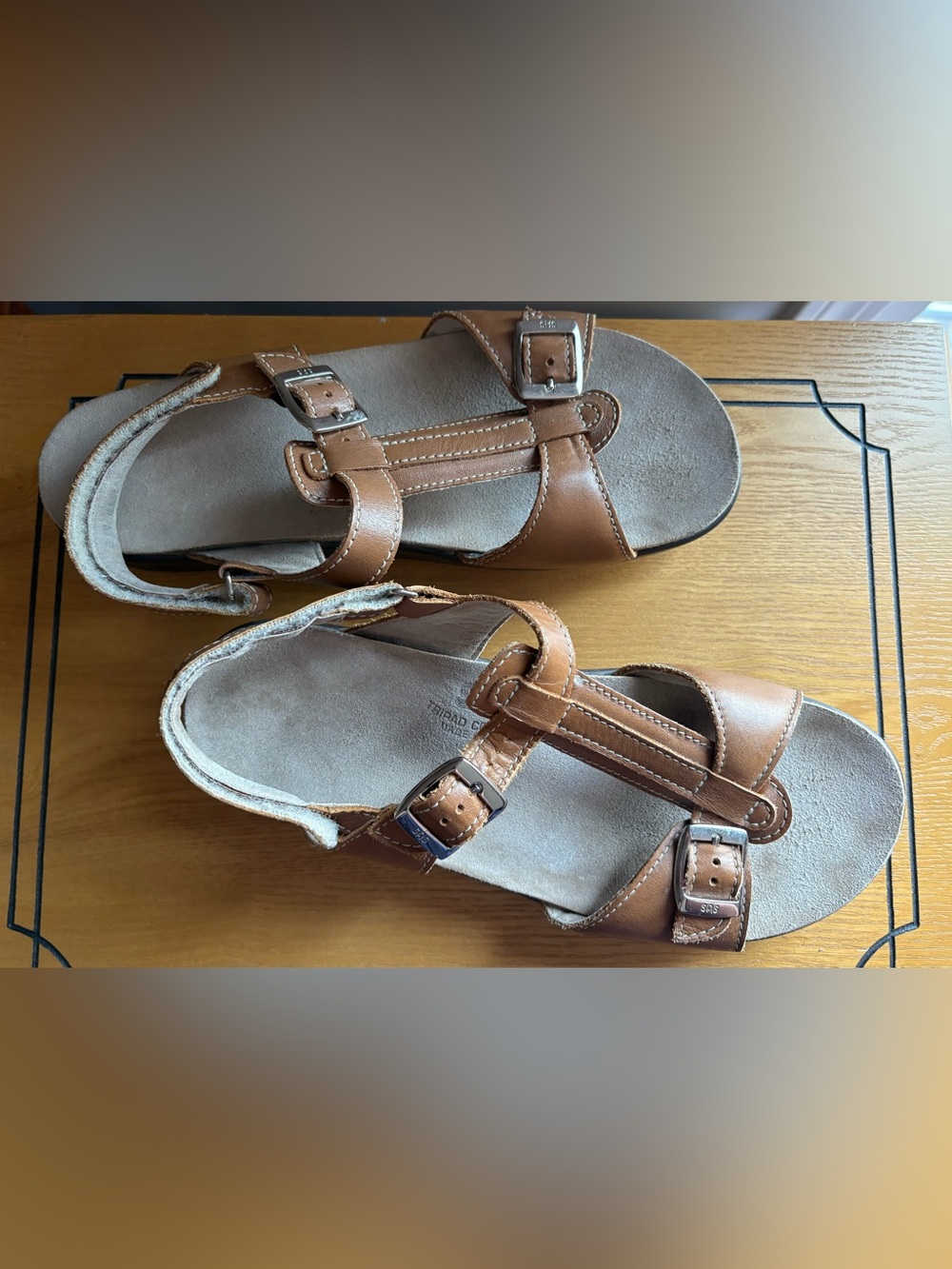 SAS Brown Leather T-Strap Sandals - Picture 5 of 11